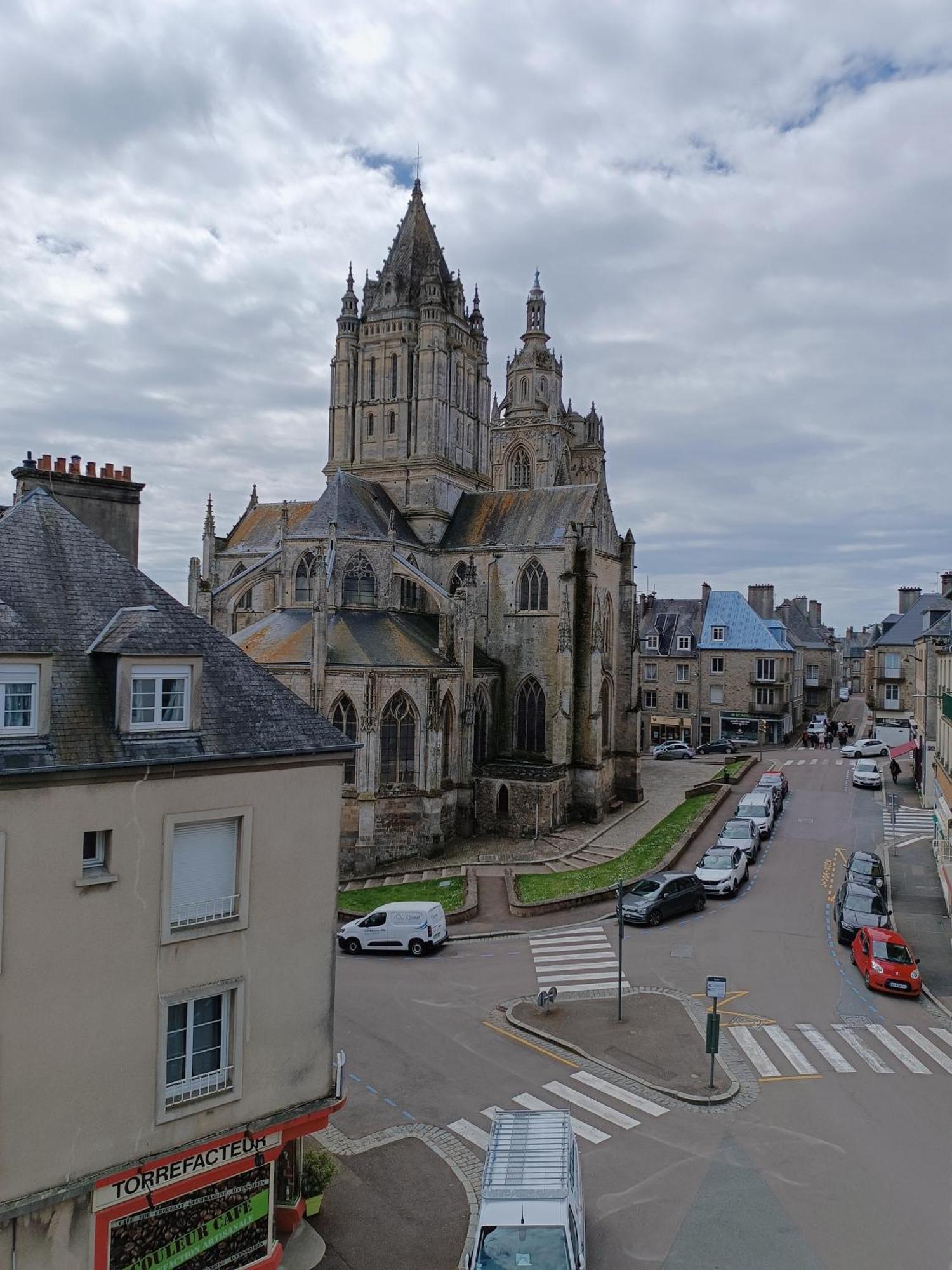 Elegant Studio ~Hyper Centre~ Daire Coutances Dış mekan fotoğraf